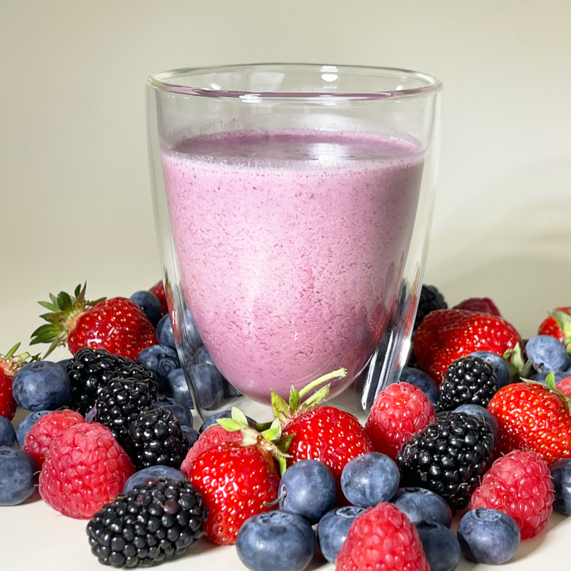 Mehr über den Artikel erfahren Beeren-Eiweiß-Shake vegan